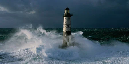 tela intelaiata “phare d’ar-men lors d’une tempete”