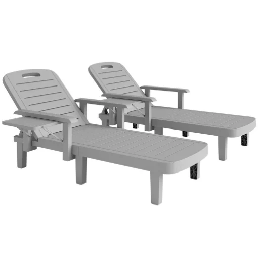 SET 2 SDRAIO DA GIARDINO REGOLABILI CON TAVOLINO E BRACCIOLI IN POLIETILENE 79X158X88 CM GRIGIO CHIARO - MAURY'S