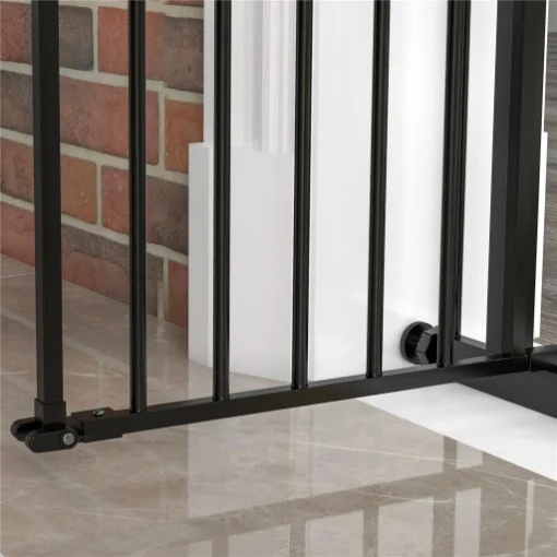 CANCELLINO PER CANI REGOLABILE CON CHIUSURA AUTOMATICA IN ACCIAIO E PLASTICA 74-100X77 CM NERO