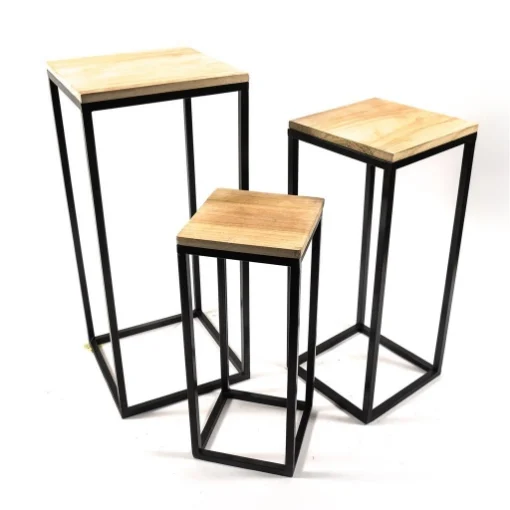 SET DI TRE ALZATE DECORATIVE IN FERRO NERO E LEGNO QUADRATI DI DIVERSE ALTEZZE : 30 X 30 X H.70 CM -25 X 25 X H.60 CM -20 X 20 X H.50 CM
