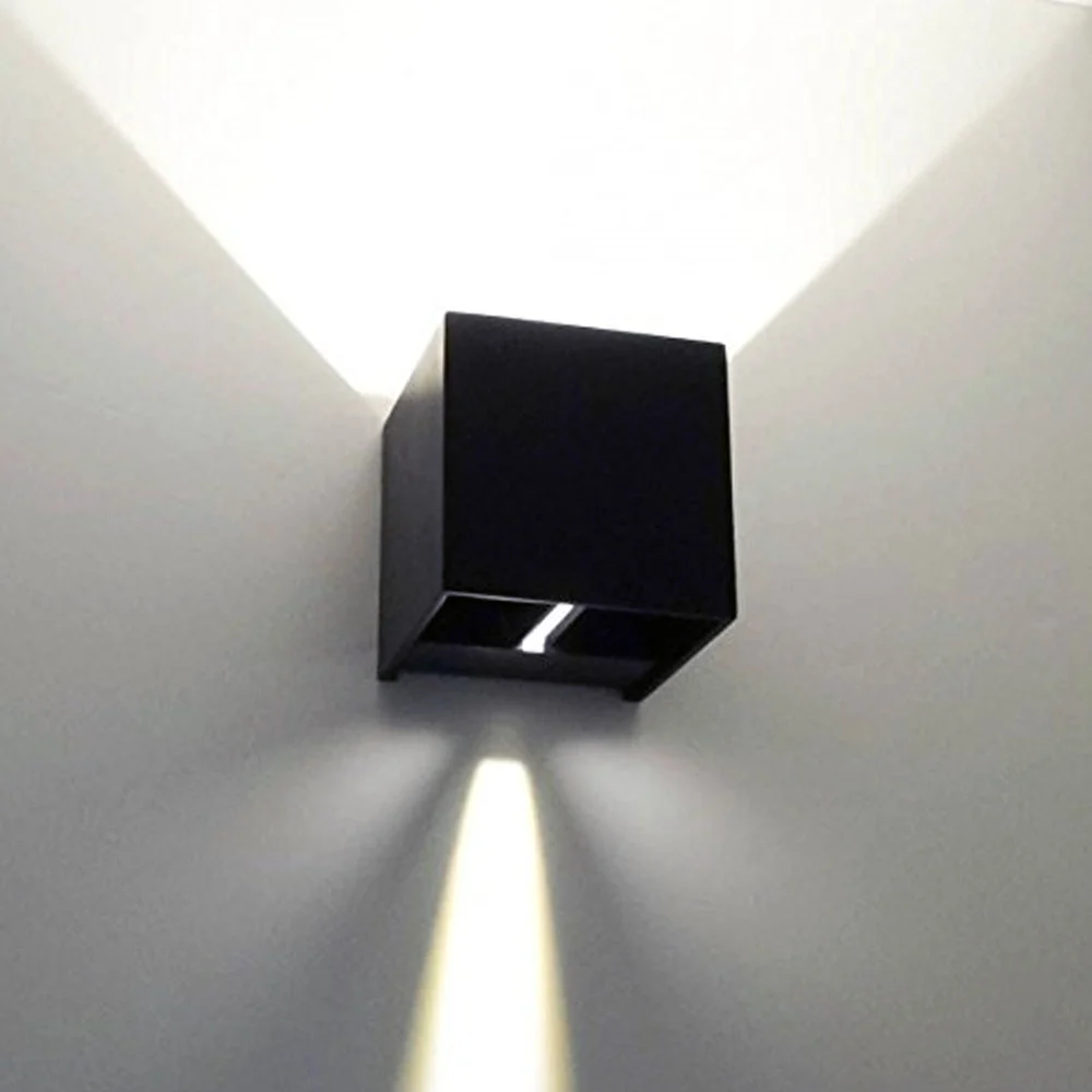 APPLIQUE CUBO LED IMPERMEABILE DA ESTERNO DA PARETE IN ALLUMINIO DA 10W 1200 LMN - TrAdE Shop Traesio