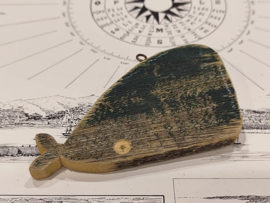 balena di legno piccola da appendere - Arredamento marinaresco