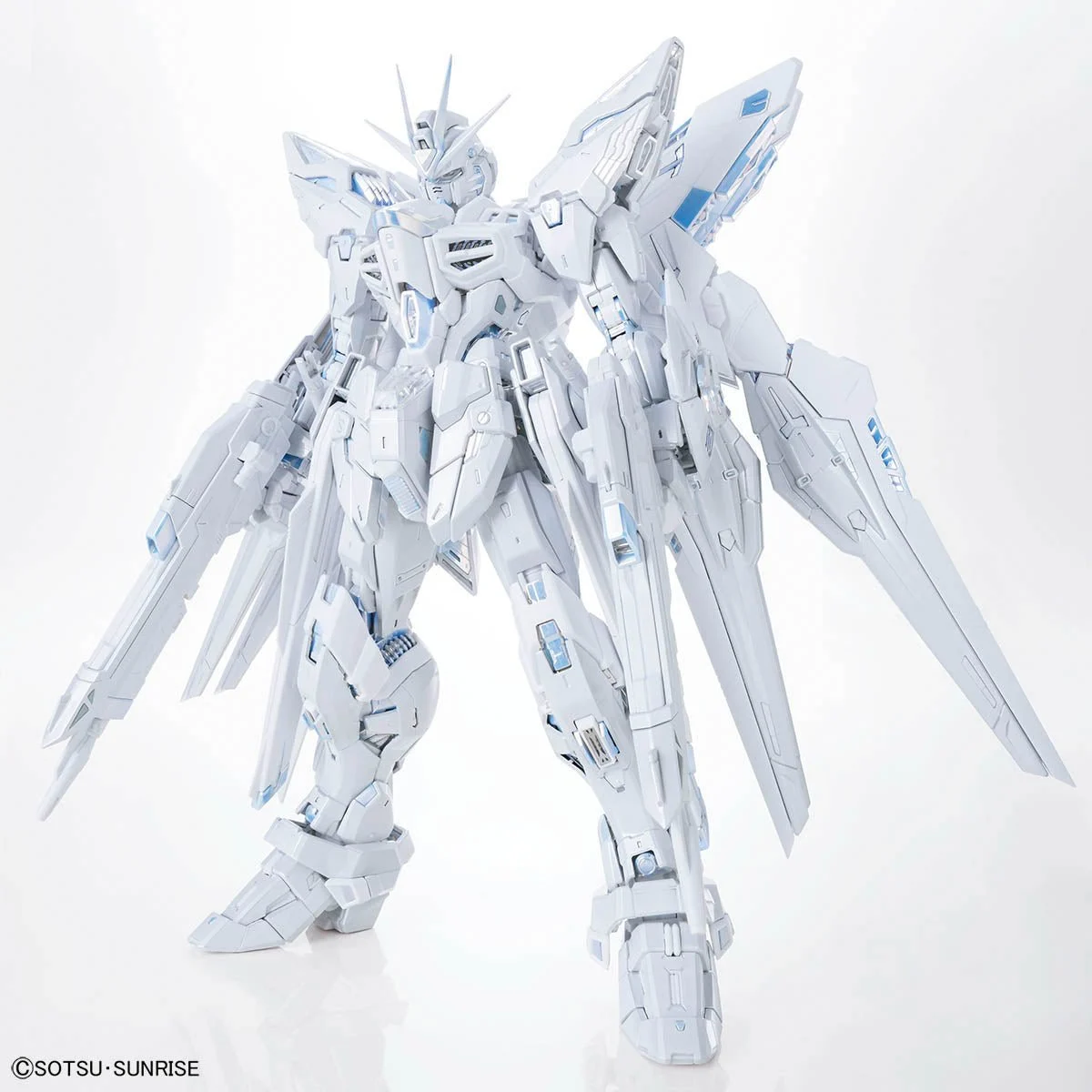 BANDAI NAMCO MGEX Strike Freedom Gundam Twilight Coating 1/100 model kit