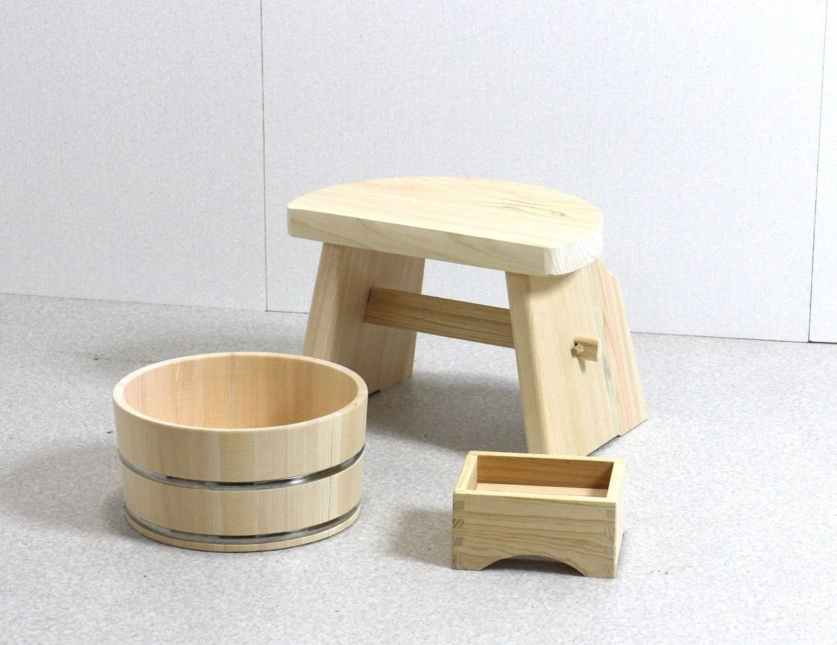 Hinoki no yu 3-piece set (bath tub + middle type bath chair + soap stand)