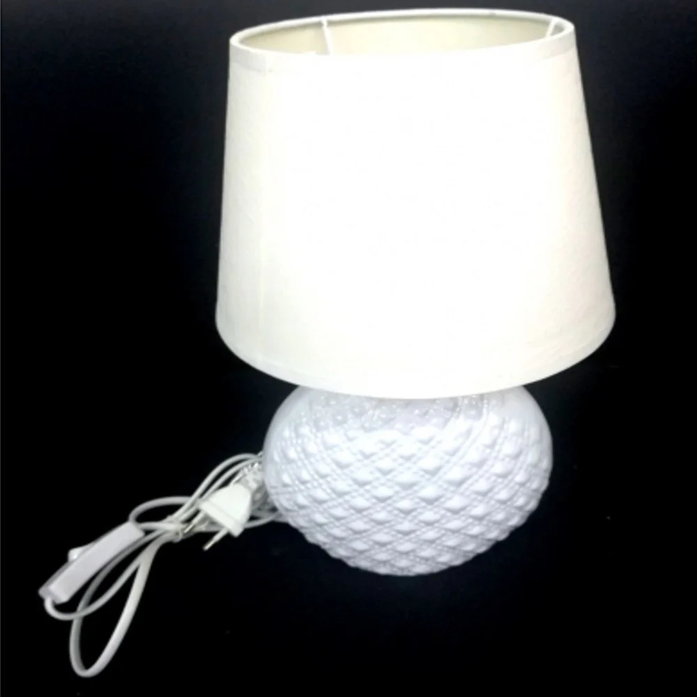 LAMPADA LUME 32 CM BIANCO CON PARALUME DA TAVOLO SCRIVANIA COMODINO CASA UFFICIO - TrAdE Shop Traesio