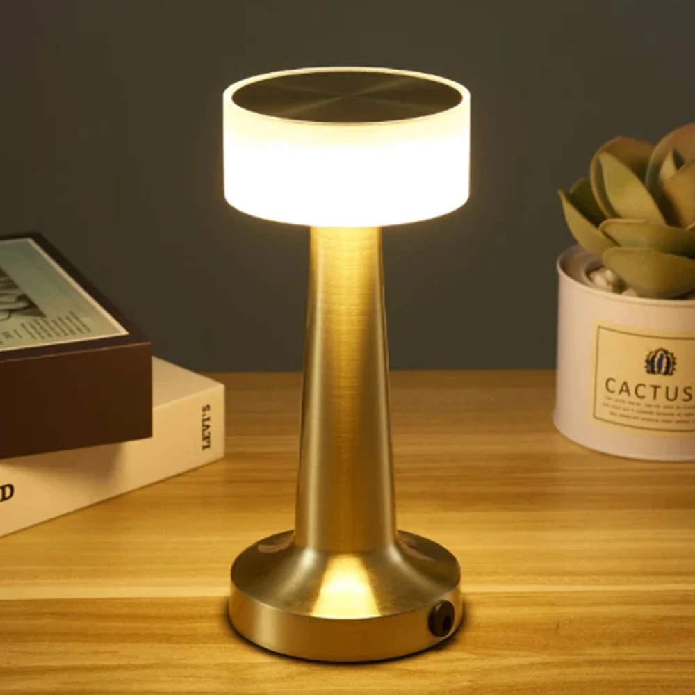 LAMPADA VINTAGE DA TAVOLO A LED RICARICABILE USB LUME LUCE CALDA PER BAR LOCALI - TrAdE Shop Traesio