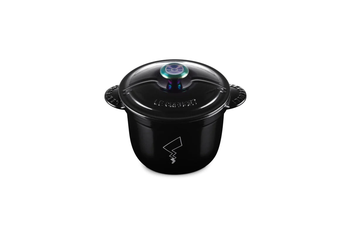 Le Creuset Cocotte Pokémon 18 cm Iridescent Knob Authorized Retailer