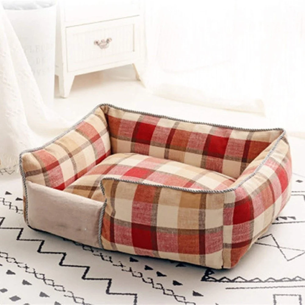 LETTO PER CANI TRASPIRANTE COTONE LAVABILE DIVANO TG.S 45X35CM GRIGLIA ROSSA - TrAdE Shop Traesio