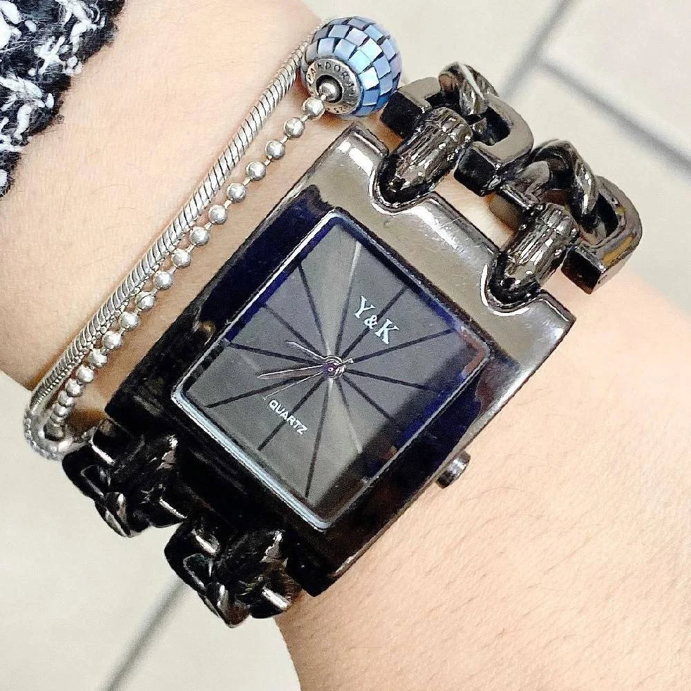 OROLOGIO DONNA DA POLSO Y&K ANALOGICO QUARZO MODERNO CASUAL MODA BRACCIALE NERO - TrAdE Shop Traesio