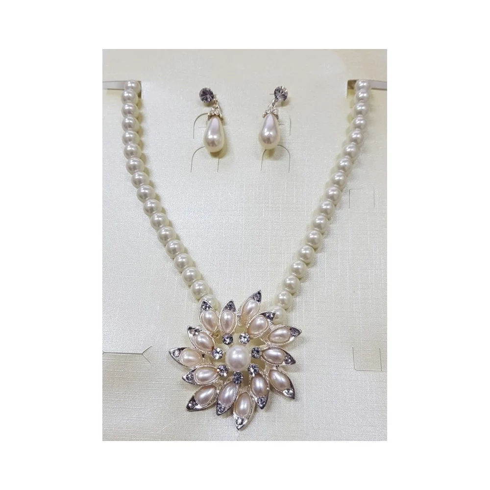 PARURE COLLANA PERLE CON CIONDOLO FIORE ORECCHINI STRASS BRILLANTINI BIGIOTTERIA - TrAdE Shop Traesio