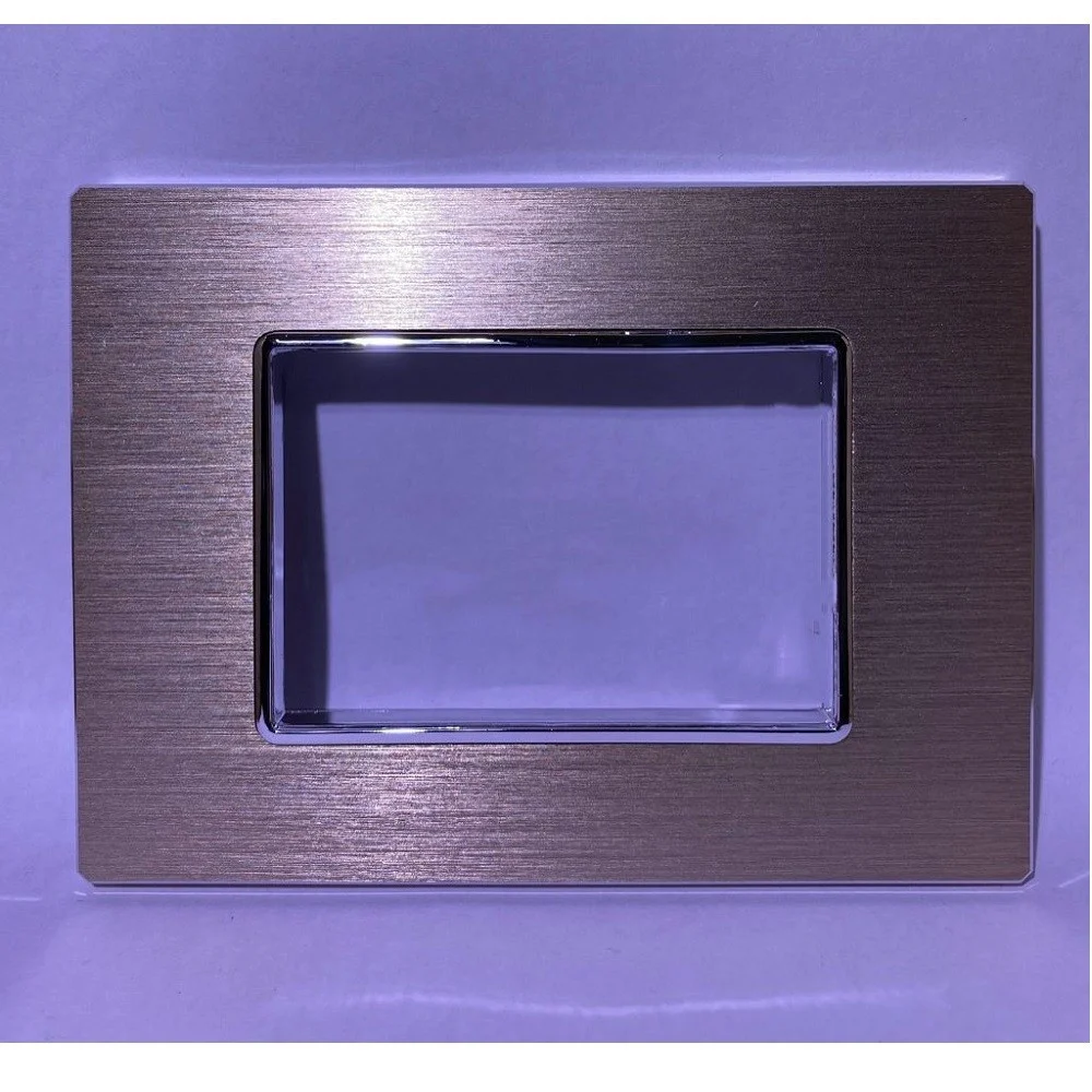 PLACCA LUXURY 3 4 6M IN METALLO SATINATO ORO COMPATIBILE CON BTICINO AXOLUTE - TrAdE Shop Traesio