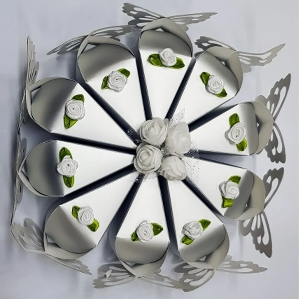 PORTACONFETTI BOMBONIERE SCATOLINA FORMA DI SPICCHIO TORTA CON FARFALLA ARGENTO - TrAdE Shop Traesio