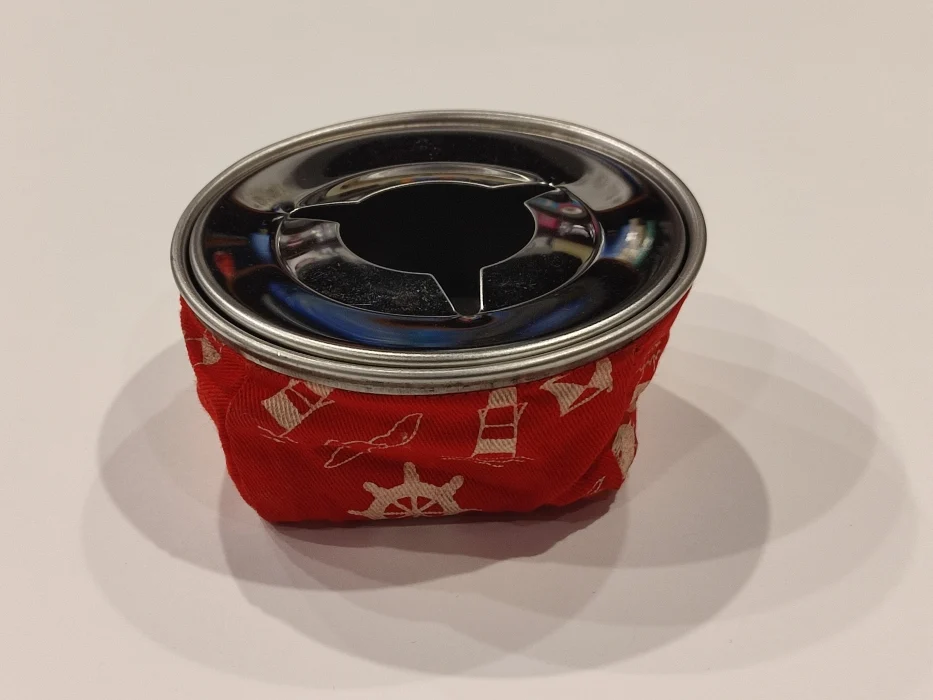 Posacenere con sacchetto rosso - Prodotti vari