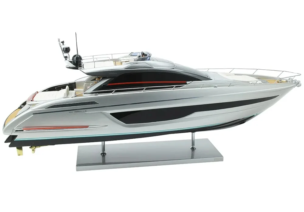 riva ribelle 66′ argento - Arredamento marinaresco