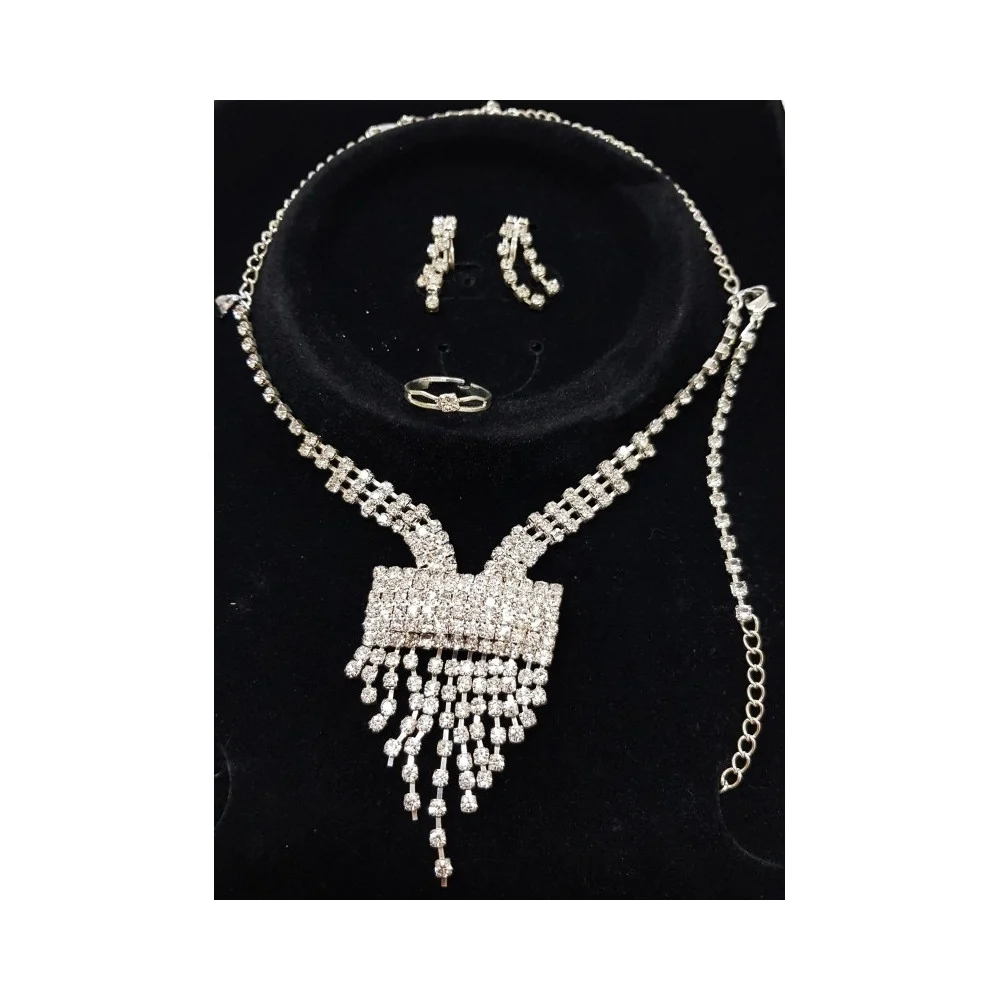 SET COMPLETO PARURE COLLANA RETTANGOLO ORECCHINI ANELLO CON STRASS BIGIOTTERIA - TrAdE Shop Traesio