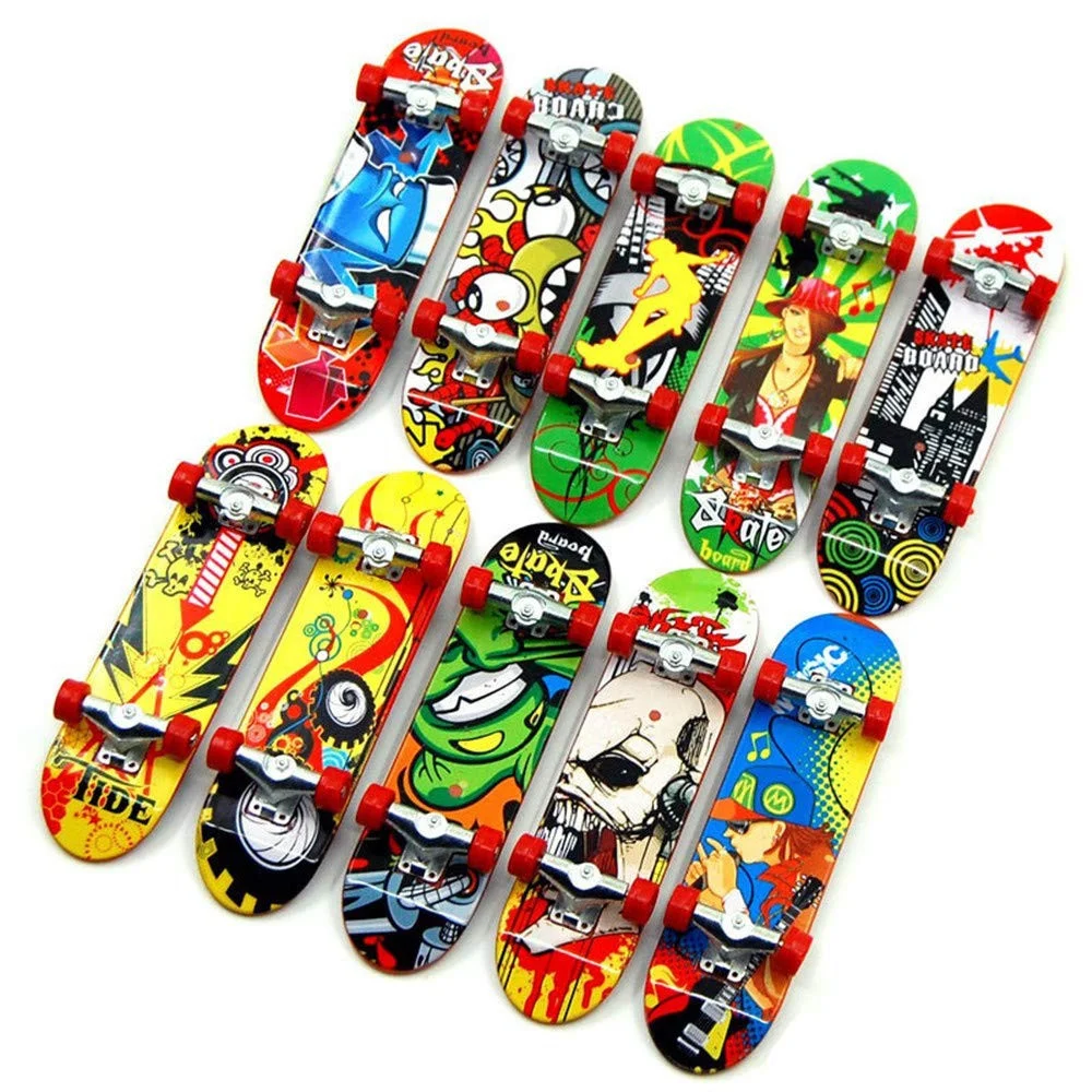 SKATEBOARD SKATE IN LEGNO LUNGHEZZA 61CM PER BAMBINI RAGAZZI VARIE FANTASIE - TrAdE Shop Traesio