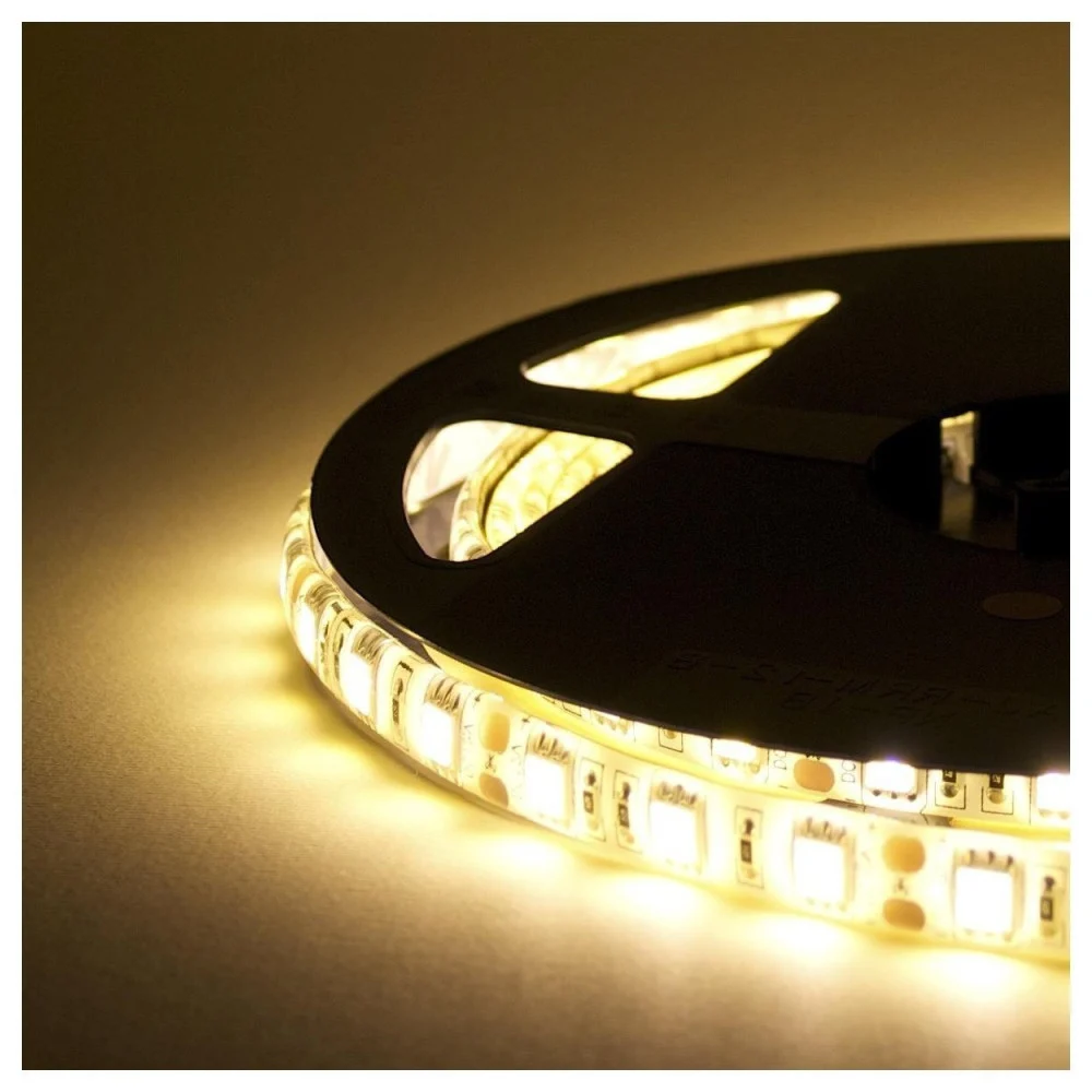 Striscia LED Resistente all'acqua 5Metri 72W SMD5050 BIANCO CALDO 300 LED AIPIY - TrAdE Shop Traesio