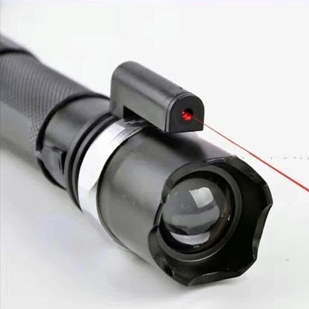 TORCIA LED MILITARE CREE TATTICA CON ZOOM RICARICABILE CON LASER ROSSO - TrAdE Shop Traesio
