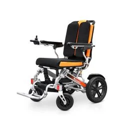 Carrozzina elettrica con telaio rinforzato - Quirumed