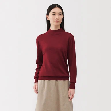 Maglione a collo alto in lana a maglia fine da donna