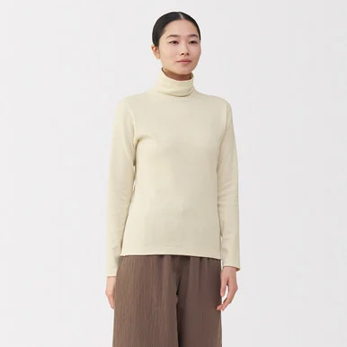 T‐shirt girocollo manica lunga in cotone e lana caldi con collo montante da donna