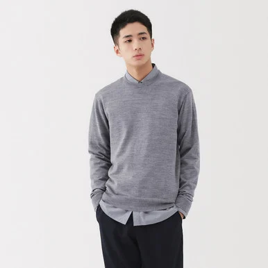 Maglione in lana a maglia fine con collo rotondo per uomo