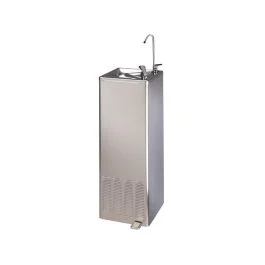 Fonte 50 L/h con scarico e pedale - Mediclinics