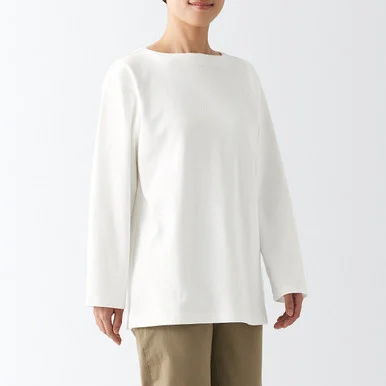 T‐shirt a maniche lunghe con scollo a barca pesante 17366 - Donna