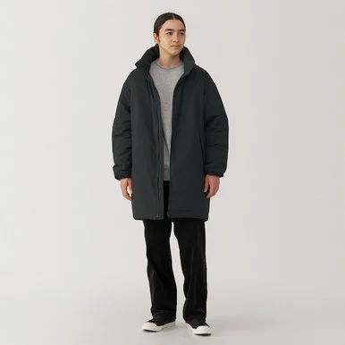 Cappotto lungo in piumino con collo alto da uomo