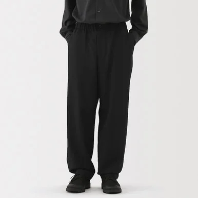 Pantaloni a gamba larga dalla vestibilità comoda in twill di poliestere da uomo