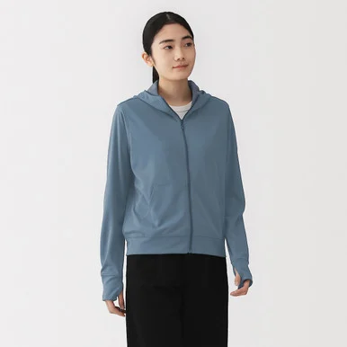 Top con cappuccio e zip quick dry da donna