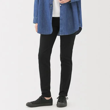 Jeans slim in denim elasticizzato da donna ‐ Nero